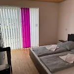 아파트 Ebm-apartments Mit Wallbox Altenmünster