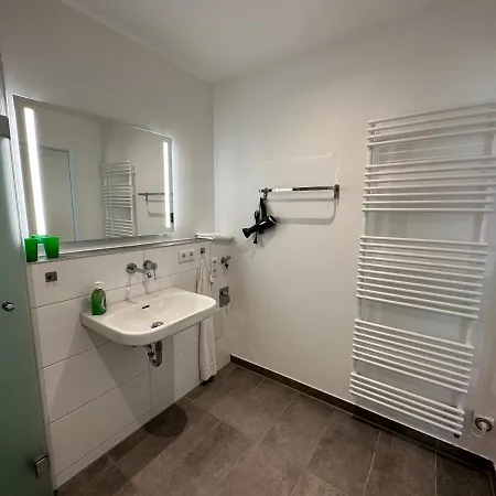 Ebm-apartments Mit Wallbox Lägenhet *